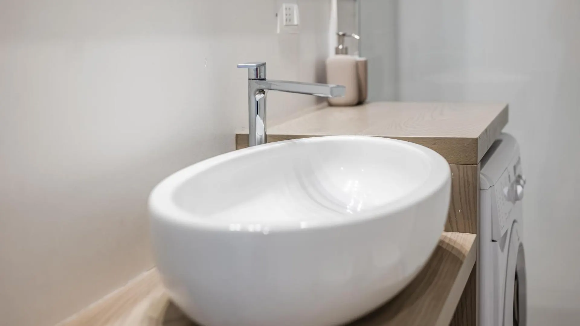 200Mt Metro - Design Apartment For Creative Living Milán