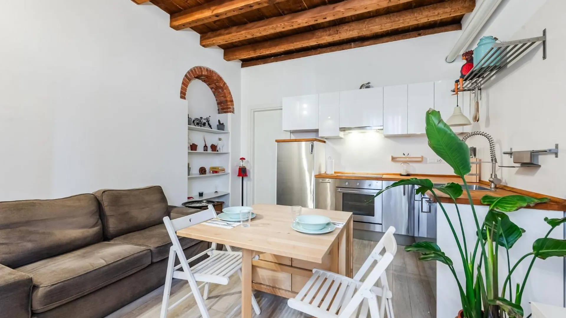 200Mt Metro - Design Apartment For Creative Living Milan